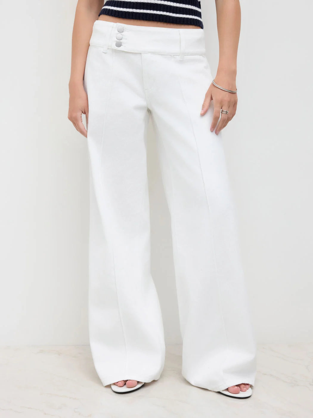 Jeans Vaqueros Bajos Pierna Ancha Botones Multiples